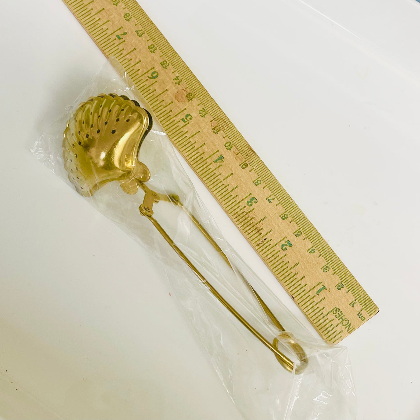 Shell Shaped Gold Tea Infuser Coastal Seashore